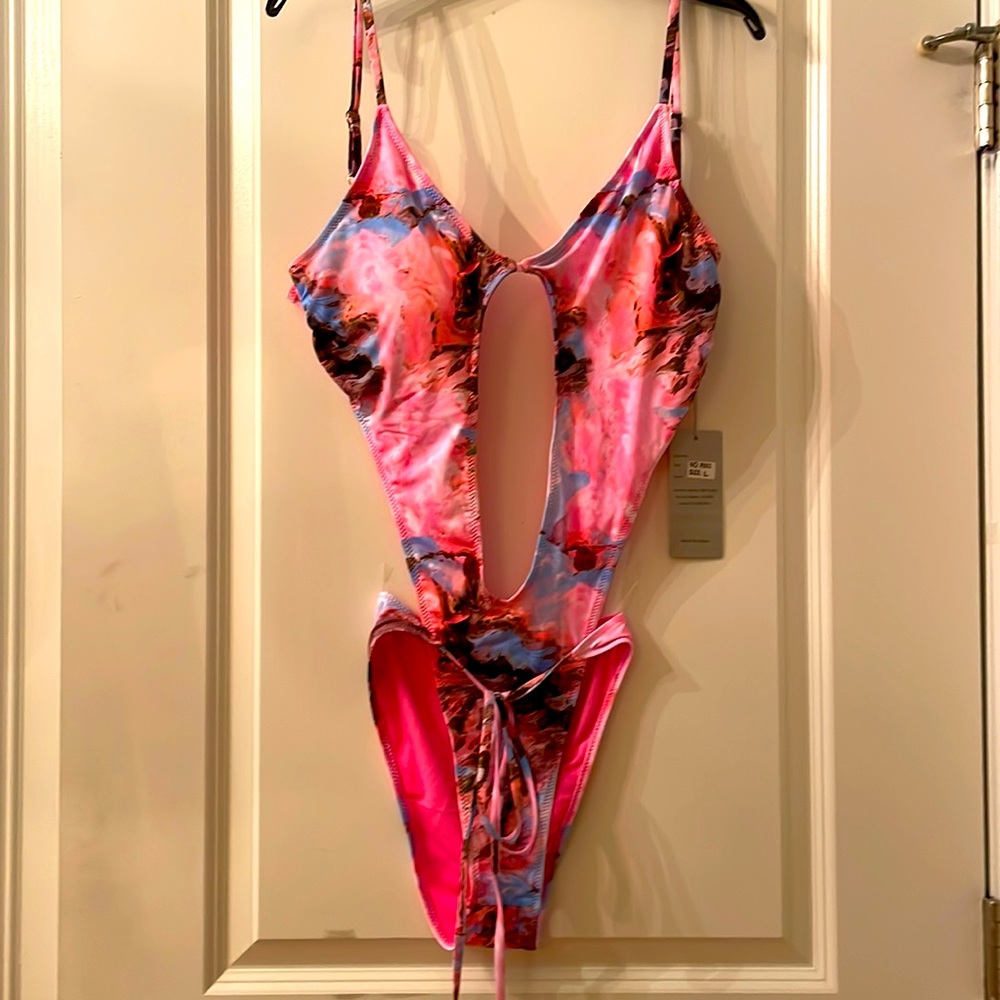 FASHION NOVA SWIMSUIT